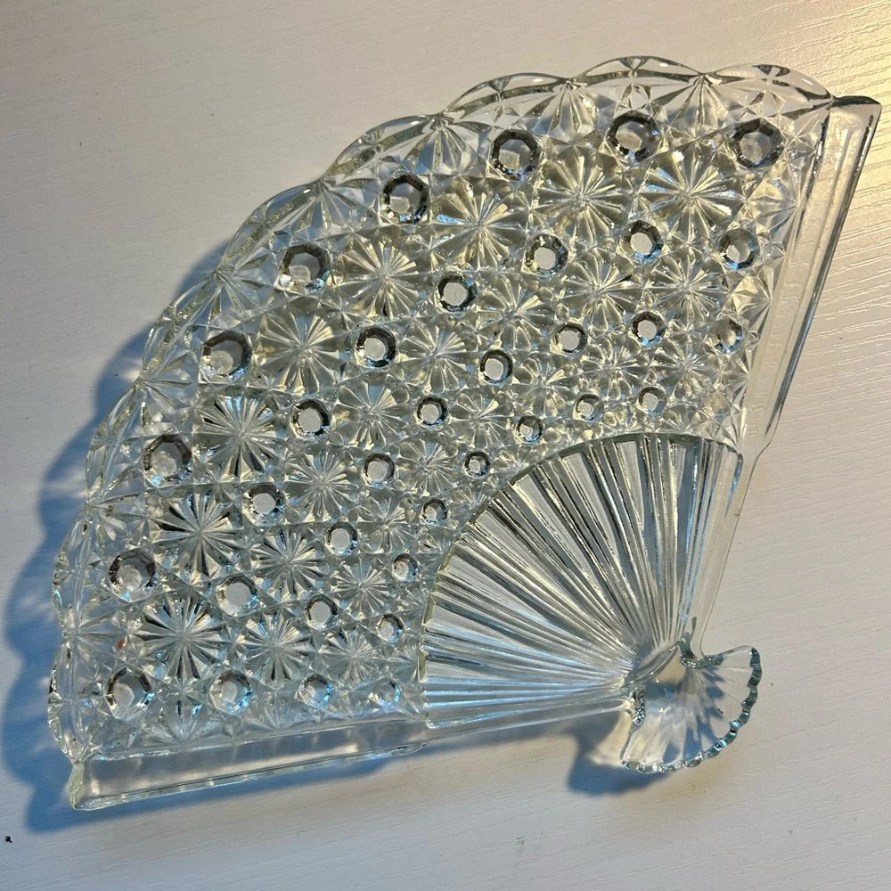 Mid Century Pressed DAISY‎ & BUTTON Clear L. G. WRIGHT GLASS Co. 10.5